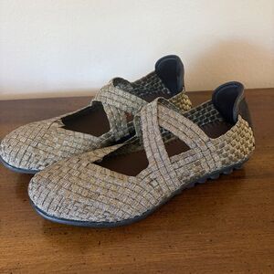 Bernie Mev Comfi Gold Woven Mary Jane Flats Shoes Size EU 39 (US 8) NWOT